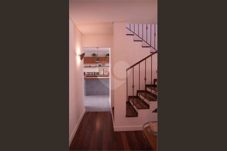 1_photo/94cfaaac51.5564e16b2c01dcfa-ATLAS-7c426edc-5390-461e-8fe7-83a04e3b9a40.jpg de casa à venda com 4 quartos, 389m² em Granja Viana, Cotia