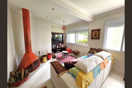 6_photo/94cfaaac83.4c81b0e43f9549c0-ATLAS-5da3bd09-2d5c-4375-b620-3d06cfa154aa.jpg de casa de condomínio à venda com 3 quartos, 773m² em Jardim Marilu, Carapicuíba