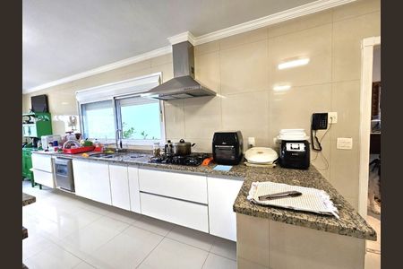 3_photo/94cfaaac83.4c81b0e43f9549c0-ATLAS-cdfea5b9-a030-4107-8013-e2fcf64cb0df.jpg de casa de condomínio à venda com 3 quartos, 773m² em Jardim Marilu, Carapicuíba