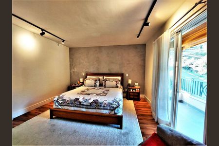 7_photo/94cfaaacb1.9845a183adc4e21d-ATLAS-485c1b84-61f2-4b68-b16f-b830a4b7981f.jpg de casa de condomínio à venda com 5 quartos, 586m² em Jardim Helena, Carapicuíba