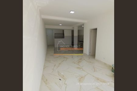 2_photo/94cfaaacbf.ceff8192393c33de-ATLAS-21cb0f6c-cd95-4a18-a662-d33a637ccc91.jpg de casa para alugar com 3 quartos, 206m² em Jardim Helena, Carapicuíba