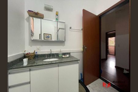 5_photo/94cfaaad3f.8e7080a8d257ff11-ATLAS-071b2175-b9cb-42c4-9664-abc7b2a92966.jpg de casa à venda com 3 quartos, 198m² em Granja Viana, Cotia