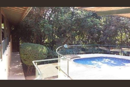 8_photo/94cfaaade3.3fb6a6d23b4be51c-ATLAS-8daa0c66-2e26-43b3-a586-d398a161b570.jpg de casa à venda com 4 quartos, 450m² em Granja Viana, Cotia