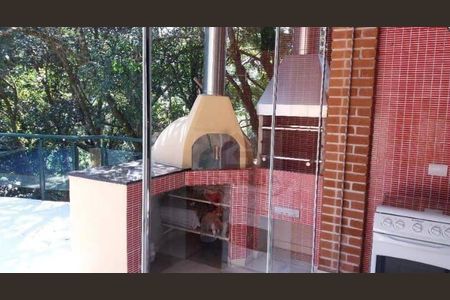 6_photo/94cfaaade3.3fb6a6d23b4be51c-ATLAS-f5ba6d37-038e-4e45-a0b7-e6382a19c6d4.jpg de casa à venda com 4 quartos, 450m² em Granja Viana, Cotia