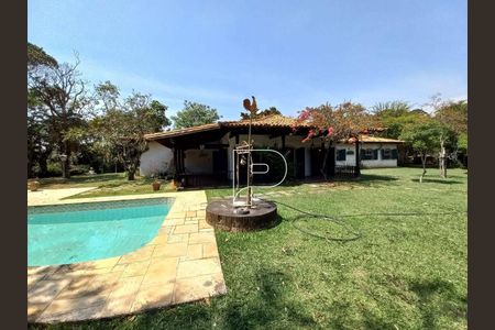 12_photo/94cfaaae1d.6f3426350093cd90-ATLAS-0d455bb5-5280-489f-b7de-bdb81e365f41.jpg de casa à venda com 4 quartos, 404m² em Granja Viana, Cotia