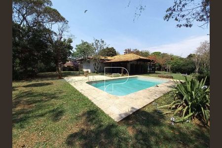 33_photo/94cfaaae1d.6f3426350093cd90-ATLAS-5d0e6f32-6e61-48b1-89ec-edcd2f95a5ed.jpg de casa à venda com 4 quartos, 404m² em Granja Viana, Cotia