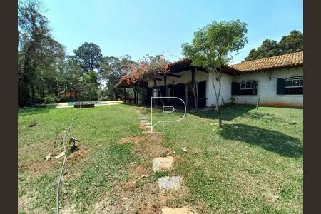 30_photo/94cfaaae1d.6f3426350093cd90-ATLAS-95210bf0-615f-475b-8c6b-edfd5bf6f9d3.jpg de casa à venda com 4 quartos, 404m² em Granja Viana, Cotia