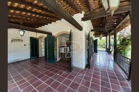 36_photo/94cfaaae1d.6f3426350093cd90-ATLAS-e01f6633-ad7d-4142-a8a8-c7c8a1464de2.jpg de casa à venda com 4 quartos, 404m² em Granja Viana, Cotia