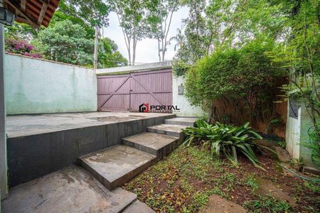 30_photo/94cfaaae29.f38e38137a2159e3-ATLAS-15b47d5e-2f57-4a94-aa27-bf91a4b5c709.jpg de casa à venda com 3 quartos, 261m² em Granja Viana, Cotia