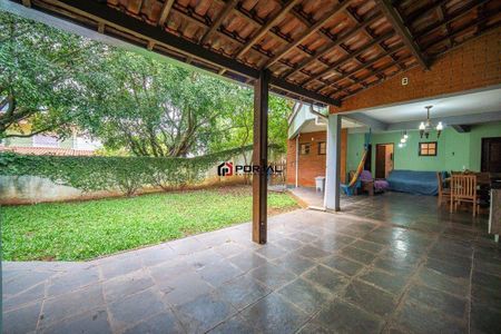 3_photo/94cfaaae29.f38e38137a2159e3-ATLAS-67861a6d-33d8-40d6-a738-2d4315cf0083.jpg de casa à venda com 3 quartos, 261m² em Granja Viana, Cotia