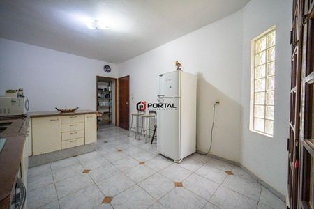 14_photo/94cfaaae29.f38e38137a2159e3-ATLAS-b6dc12e5-c4a8-4760-8db7-267f14148bb5.jpg de casa à venda com 3 quartos, 261m² em Granja Viana, Cotia