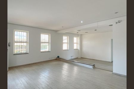 15_photo/94cfaaae2b.8e927f3430f5a69c-ATLAS-56db54b7-b8c5-4251-9e49-b89757cb27d5.jpg de casa à venda com 4 quartos, 582m² em Granja Viana, Cotia