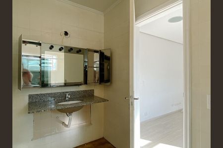 53_photo/94cfaaae2b.8e927f3430f5a69c-ATLAS-6ce4cd78-018e-4820-b76b-6955880f189b.jpg de casa à venda com 4 quartos, 582m² em Granja Viana, Cotia