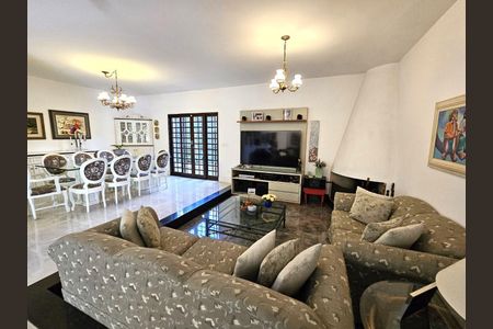 8_photo/94cfaaaecb.b88c9f23dde11cca-ATLAS-89620683-d8a1-48a1-98a8-70de99b0da22.jpg de casa de condomínio à venda com 5 quartos, 576m² em Parque Frondoso, Cotia