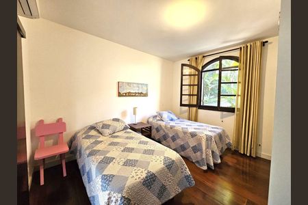 5_photo/94cfaaaecb.b88c9f23dde11cca-ATLAS-c0601c9b-db8e-49e4-b87f-be38e5e9d8ff.jpg de casa de condomínio à venda com 5 quartos, 576m² em Parque Frondoso, Cotia