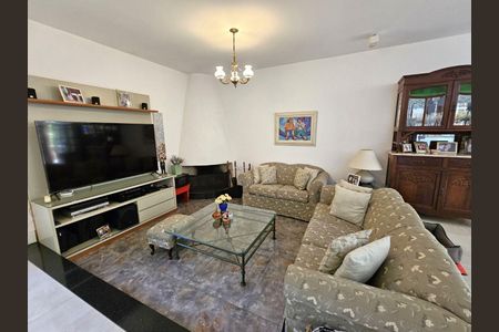 6_photo/94cfaaaecb.b88c9f23dde11cca-ATLAS-f582fe82-eabc-4df5-aaa8-3983de4ae130.jpg de casa de condomínio à venda com 5 quartos, 576m² em Parque Frondoso, Cotia