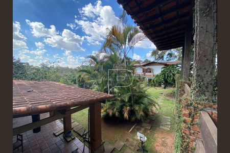 4_photo/94cfaaaee9.ba1c0bc9cbfcae1e-ATLAS-2cf23103-4adb-4e72-ad38-fc9f04585a64.jpg de casa à venda com 3 quartos, 400m² em Granja Viana, Cotia