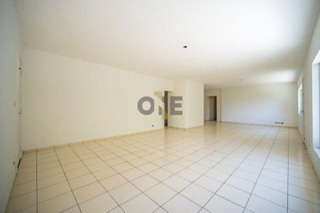 5_photo/94cfaaaf59.e9bc35269128f7e8-ATLAS-928fa462-8705-493d-9c34-893b2e574be5.jpg de casa à venda com 4 quartos, 486m² em Parque Frondoso, Cotia