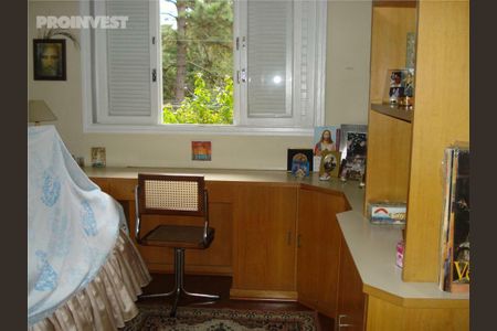 2_photo/94cfaaaf8f.dabf6d33826e301d-ATLAS-2398aa75-b343-422f-b35f-708d0e6302e0.jpg de casa à venda com 3 quartos, 330m² em Granja Viana, Cotia