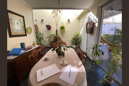 10_photo/94cfaaaf8f.dabf6d33826e301d-ATLAS-aeaf5ed8-665b-4caf-aa49-e3965238f34e.jpg de casa à venda com 3 quartos, 330m² em Granja Viana, Cotia