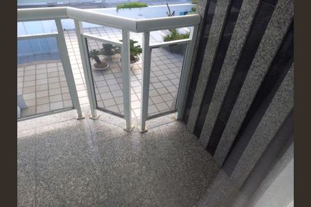 9_photo/94cfaaaff7.3be18b52e244e7c2-ATLAS-15eca53b-15a5-4ca5-bd0f-c6dca5149378.jpg de casa de condomínio à venda com 4 quartos, 220m² em Granja Viana, Cotia