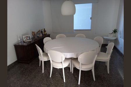 11_photo/94cfaaaff7.3be18b52e244e7c2-ATLAS-1632ce74-0a81-4d7a-8b42-1091d757a2b0.jpg de casa de condomínio à venda com 4 quartos, 220m² em Granja Viana, Cotia