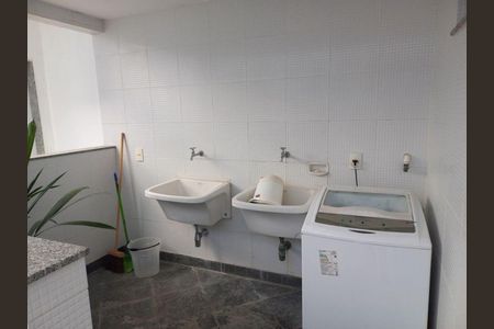 18_photo/94cfaaaff7.3be18b52e244e7c2-ATLAS-58f480cd-6d5d-484a-bea2-7589e54f1604.jpg de casa de condomínio à venda com 4 quartos, 220m² em Granja Viana, Cotia