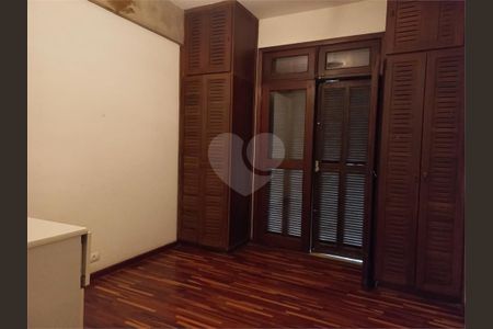 33_photo/94cfaaaffd.f8b5319c31ea9539-ATLAS-4b4619a7-fdb6-4c36-a6d7-0d3cd0e4d1d6.jpg de casa à venda com 6 quartos, 468m² em Granja Viana, Cotia