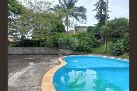 11_photo/94cfaaaffd.f8b5319c31ea9539-ATLAS-7e19676e-22be-40ef-bb09-b8832219061b.jpg de casa à venda com 6 quartos, 468m² em Granja Viana, Cotia