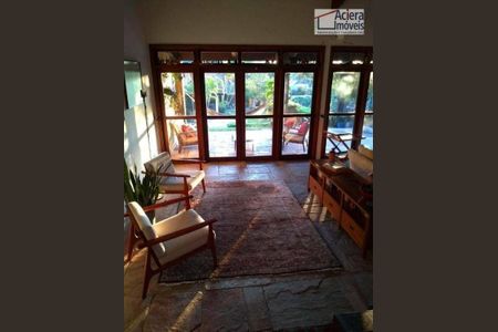 6_photo/94cfaab07d.cafb1a451848d5aa-ATLAS-e9b6a9f9-8472-4a19-b722-8b675d7e2a0f.jpg de casa à venda com 4 quartos, 279m² em Granja Viana, Cotia