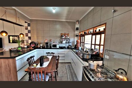 3_photo/94cfaab0b7.6618d879b31b9a75-ATLAS-4ffa9212-dcac-4ccf-a0cb-506a8dcd5880.jpg de casa à venda com 5 quartos, 677m² em Granja Viana, Cotia