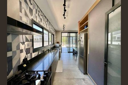 17_photo/94cfaab113.2f15d505e37c7ac5-ATLAS-64ad8be9-dfd2-4460-98e2-a501e49487c9.jpg de casa à venda com 3 quartos, 525m² em Jardim Barbacena, Cotia