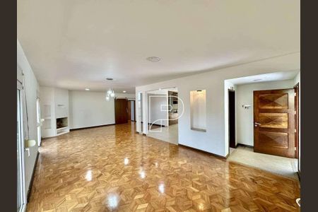 41_photo/94cfaab1af.9895fde167f4d605-ATLAS-c91ba237-e6ed-4c88-a29e-8996e31e4f78.jpg de casa à venda com 3 quartos, 443m² em Granja Viana, Cotia