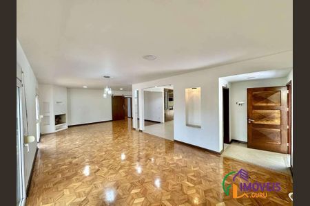 45_photo/94cfaab1bd.93663d0f54b81880-ATLAS-8b72f90d-0596-4c5c-a46f-83fddf63f01f.jpg de casa para alugar com 8 quartos, 445m² em Granja Viana, Cotia