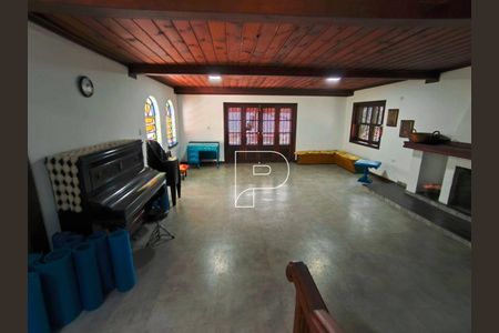 13_photo/94cfaab1d1.90bd9ce7e18c11b8-ATLAS-664bf08a-8113-40f5-b6ca-4e59fac08315.jpg de casa à venda com 4 quartos, 275m² em Granja Viana, Cotia