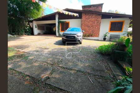 2_photo/94cfaab1d1.90bd9ce7e18c11b8-ATLAS-94abcd31-fc65-42a7-8dfd-c8fa0f74a5aa.jpg de casa à venda com 4 quartos, 275m² em Granja Viana, Cotia