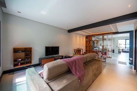 11_photo/94cfaab47f.4cea1a0b3f6bbd2f-ATLAS-5ffaec53-f263-4c0e-863b-22cfcdf682b2.jpg de casa à venda com 4 quartos, 360m² em Granja Viana, Cotia