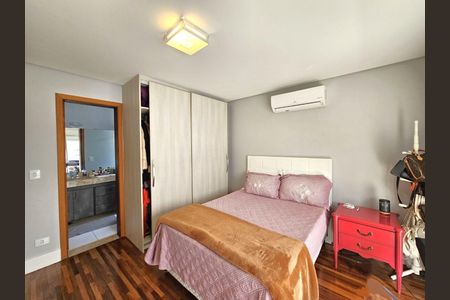 2_photo/94cfaab4ad.7a69ff73eb43ff8d-ATLAS-d0825b1c-0a15-48af-b5e7-0d466ba30249.jpg de casa à venda com 4 quartos, 220m² em Lageadinho, Cotia