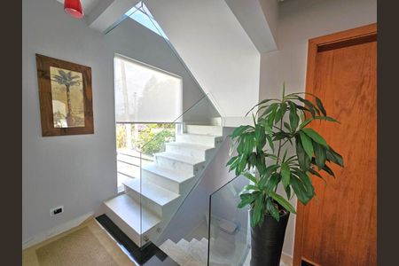 10_photo/94cfaab4ad.7a69ff73eb43ff8d-ATLAS-e0b61af3-0f4d-46c0-a15a-afd4e56bfaf5.jpg de casa à venda com 4 quartos, 220m² em Lageadinho, Cotia