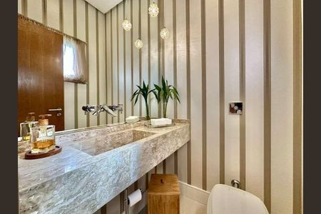 2_photo/94cfaab4af.826320bd9fe033a1-ATLAS-1a4fb4a0-fe7e-45a3-a5aa-92ec4e0d5994.jpg de casa à venda com 3 quartos, 352m² em Lageadinho, Cotia