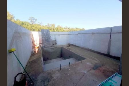 7_photo/94cfaab4af.c4a86b3c211625c7-ATLAS-4175bb3c-9f5e-4642-9dfa-7ca64cbef433.jpg de casa à venda com 3 quartos, 135m² em Lageadinho, Cotia