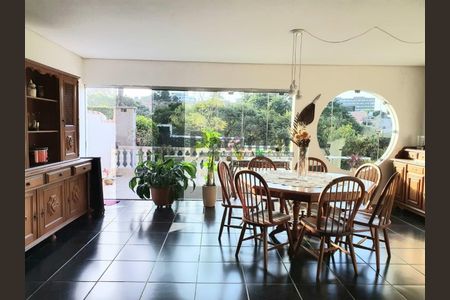 3_photo/94cfaab59d.0435190f6de6ffa1-ATLAS-d3fc81cc-2a8e-403d-835b-e66275724d02.jpg de casa de condomínio à venda com 3 quartos, 320m² em Jardim Barbacena, Cotia