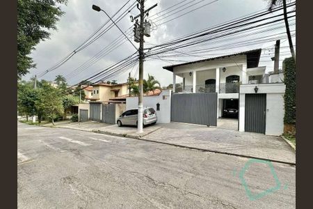 9_photo/94cfaab5a9.8f3f2a47dd94676f-ATLAS-3aa44ada-6f83-4a6e-a325-128f9af45b08.jpg de casa à venda com 4 quartos, 432m² em Horizontal Park, Cotia