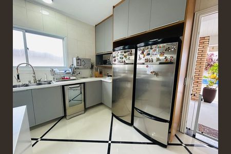 17_photo/94cfaab657.adb140a9451bad8e-ATLAS-ca77bec1-4f87-4adf-9557-6043a912eeb1.jpg de casa de condomínio à venda com 4 quartos, 444m² em San Diego Park, Cotia