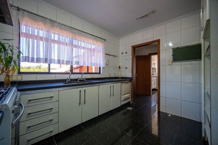 8_photo/94cfaab677.cb4a3f4e1d4d223a-ATLAS-9d535a58-9c0e-41c1-9d89-985cd7c53644.jpg de casa à venda com 4 quartos, 340m² em San Diego Park, Cotia