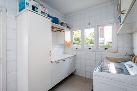 46_photo/94cfaab6a9.51f93b515011f16f-ATLAS-4e07eec0-4aad-4d3b-a5da-5d5932fe43e8.jpg de casa à venda com 4 quartos, 10m² em Jardim Barbacena, Cotia