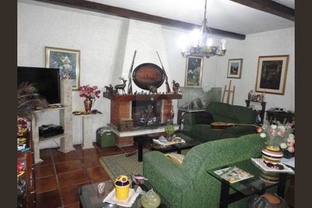 7_photo/94cfaab6a9.cdd4f02be08f0036-ATLAS-7d1bcb85-92c6-446a-bd7c-04943e61b5bf.jpg de casa para alugar com 4 quartos, 300m² em Jardim Barbacena, Cotia