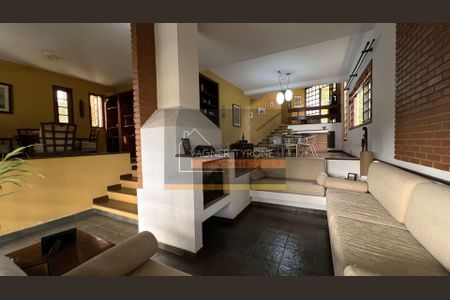 3_photo/94cfaab6b7.ce0e127f29cc1409-ATLAS-1dc9efe0-4f41-4e55-a02a-d72214b8deda.jpg de casa à venda com 3 quartos, 324m² em Jardim Lambreta, Cotia