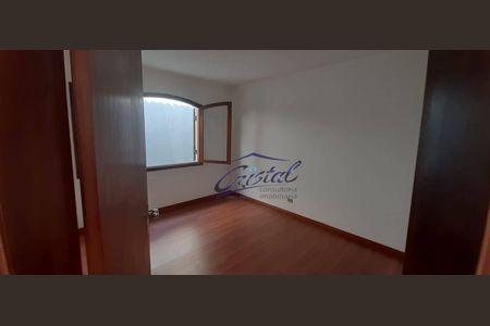 19_photo/94cfaab72d.561dcad3d0cedf12-ATLAS-d4fb6560-49f5-4c9d-bc92-1780ec2e172a.jpg de casa à venda com 3 quartos, 318m² em Jardim Barbacena, Cotia