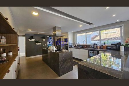 9_photo/94cfaab75d.93b8fa184532727f-ATLAS-856936c7-e6a3-4090-8676-6d14fb21a8e6.jpg de apartamento à venda com 4 quartos, 800m² em Jardim Barbacena, Cotia